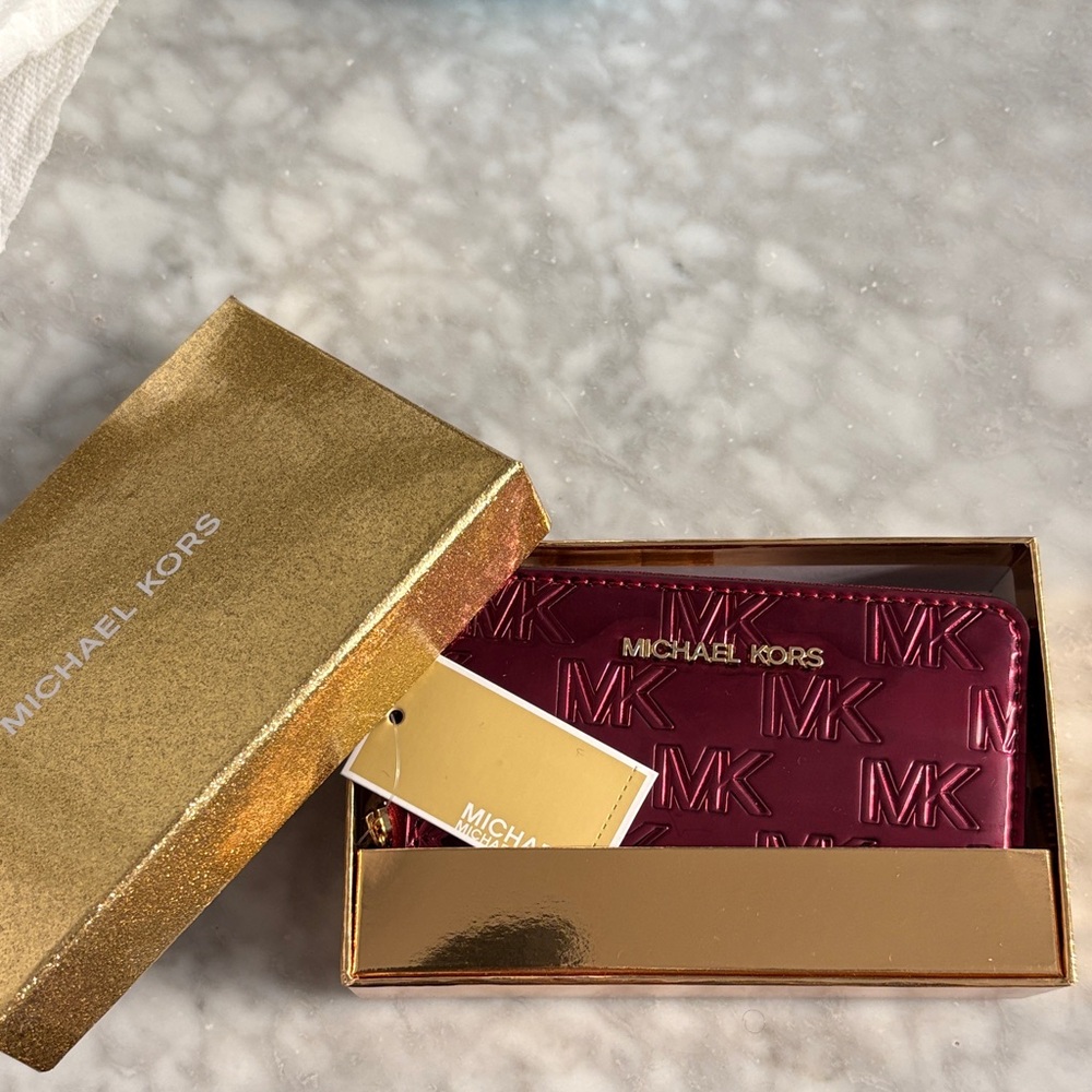 New Michael Kors Embossed Burgundy Card Holder